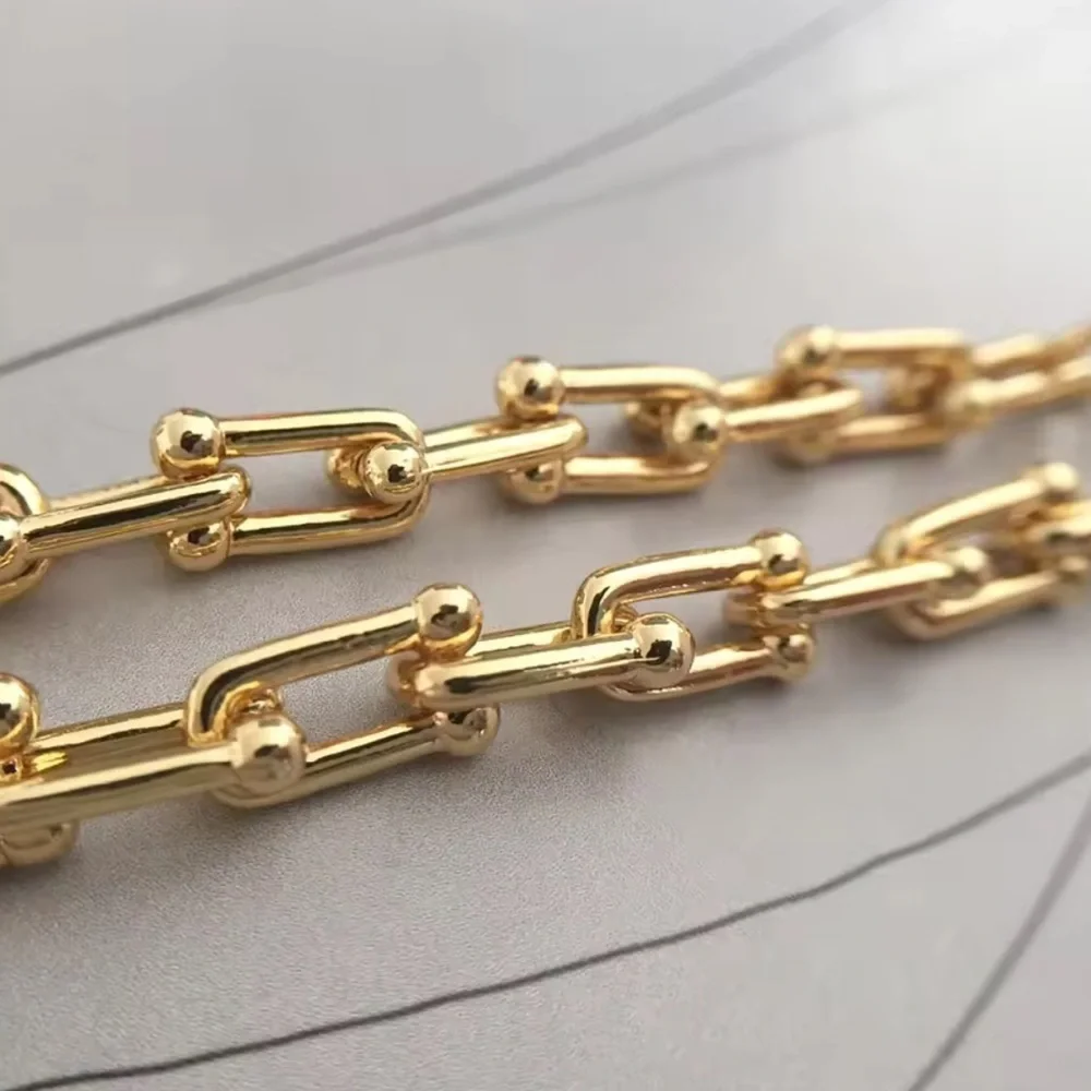 New! Women’s adjustable Gold color brands model Chain bracelet - Picture 7 of 8